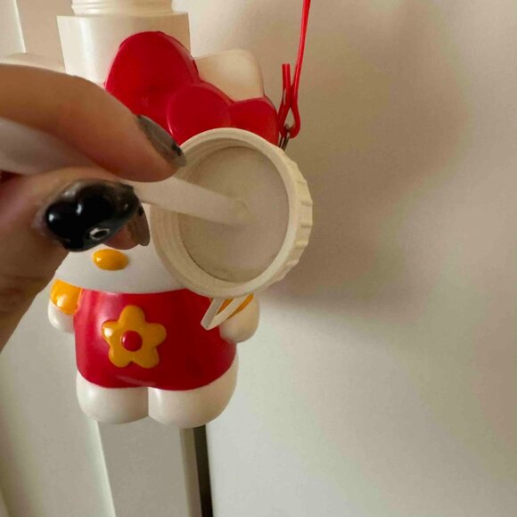 VERY RARE Vintage 1998 Puroland Japan exclusive Hello Kitty water bottle - Picture 11 of 15